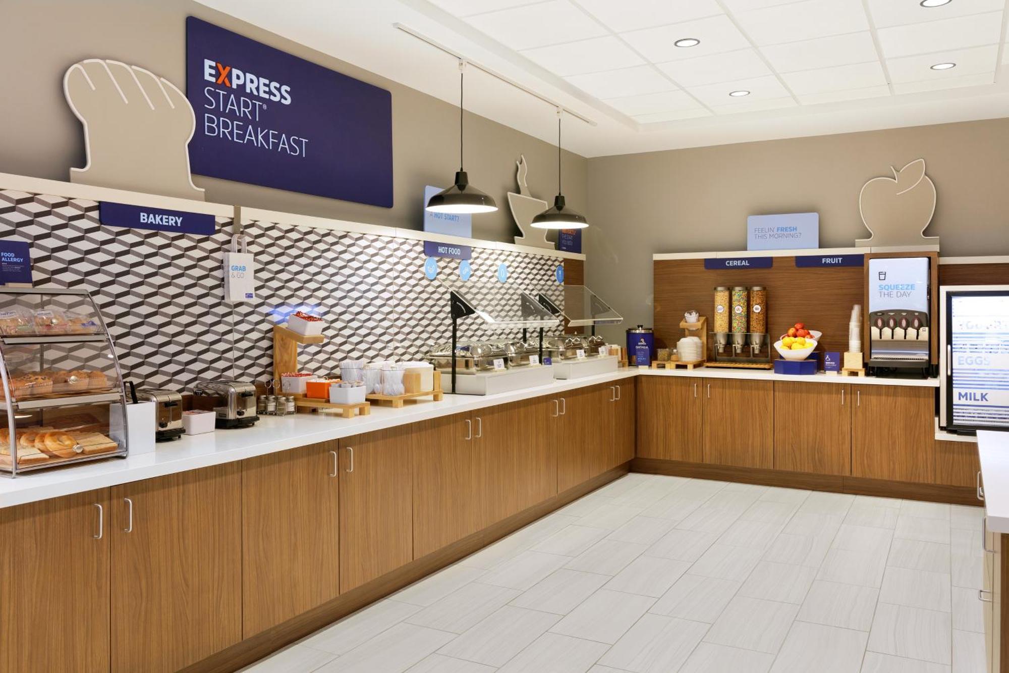 Holiday Inn Express & Suites Augusta W - Grovetown By Ihg Exterior photo